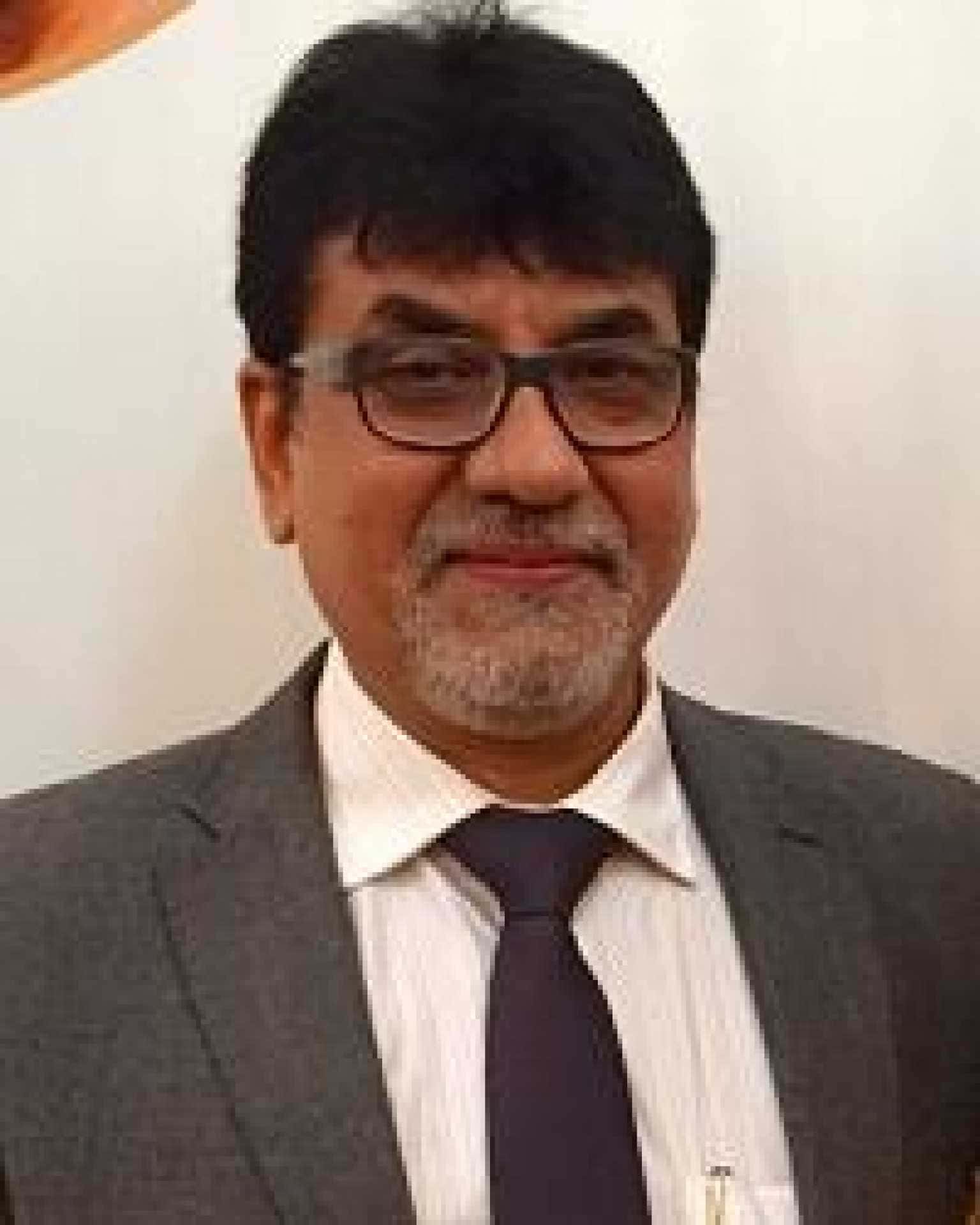 Dr Vinod Ranvir Vij, [object Object]