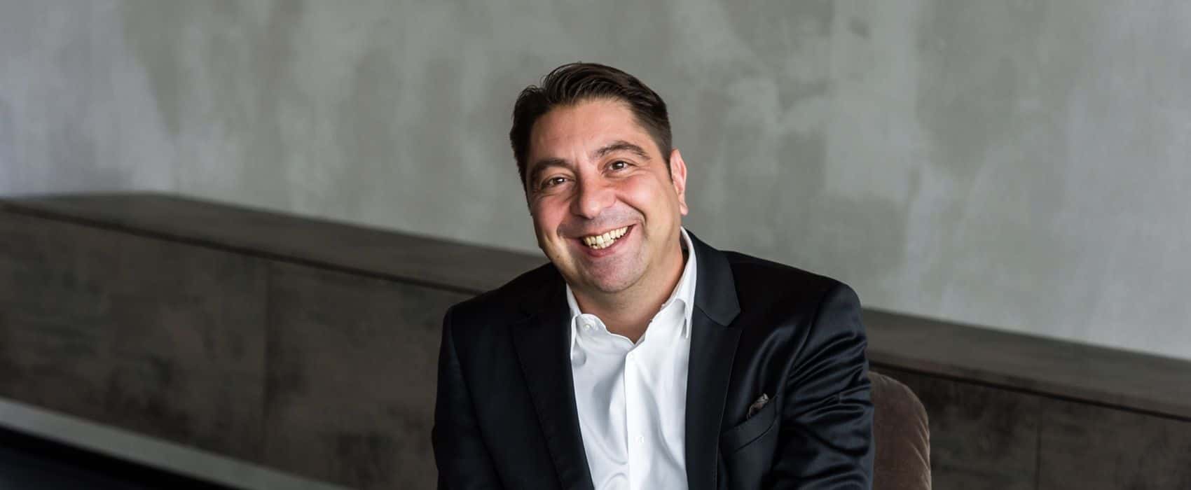 Prof. Dr. Med. Hakan Kaymak, [object Object]