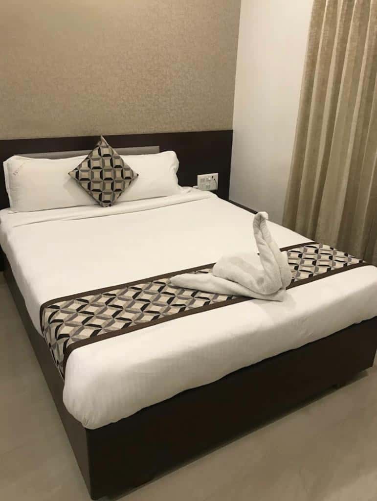 HOTEL RAAHATH  RESIDENCY