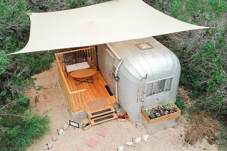Private Moon Dancer Vintage Trailer 