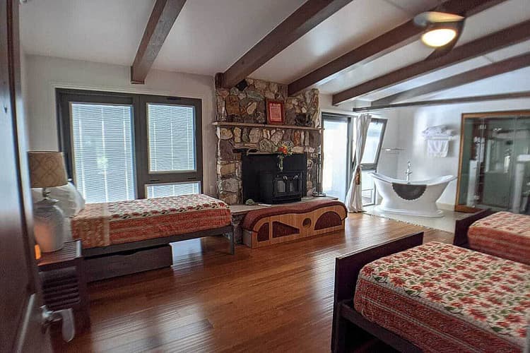 Shared Full Bed Accommodations (Males Only)