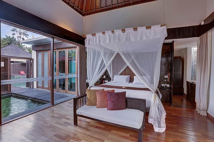 Private Lagoon Pool Villa for 1