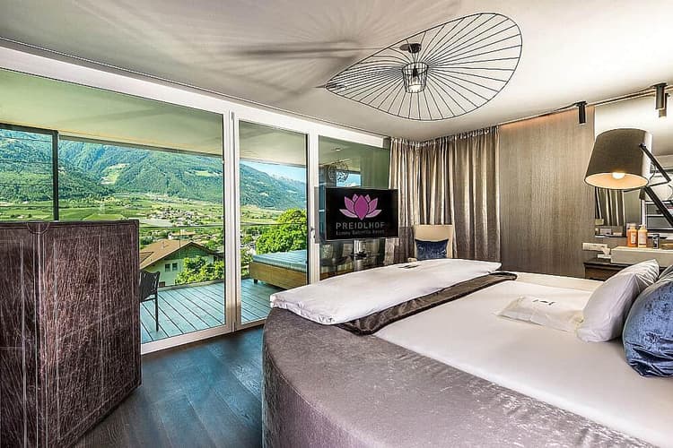 Single Suite Blue  