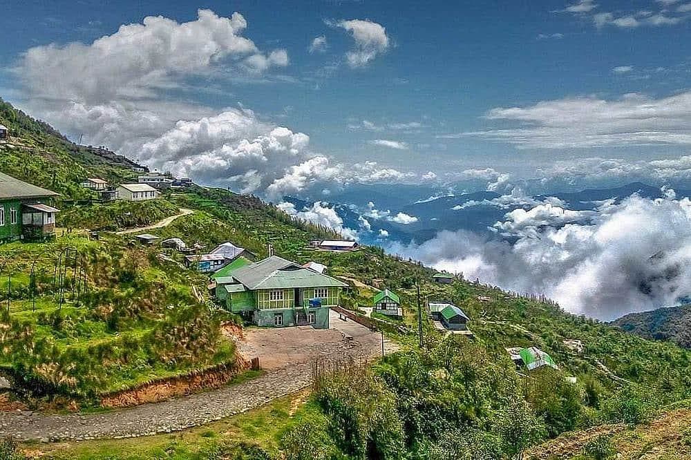 9 Day Tigers, Waterfalls & Ayurveda Tour of Exotic Central India