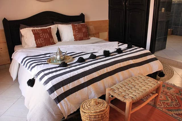 8 Day Ocean Soul Sisters Yoga & Surf Retreat, Morocco
