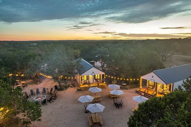 4 Day Women's Wine & Unwind Ranch Retreat in Texas, US