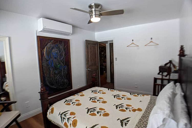 Bhumi Queen Room (1 Person)