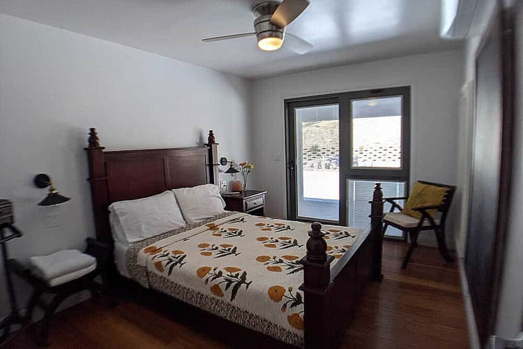 Bhumi Queen Room (2 People)