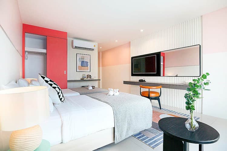 Private Superior Pool View Room (1 person)