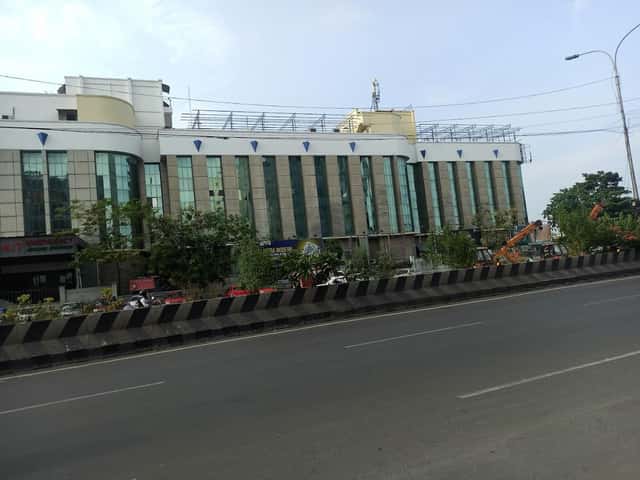 Dr. Kamakshi Memorial Hospital
